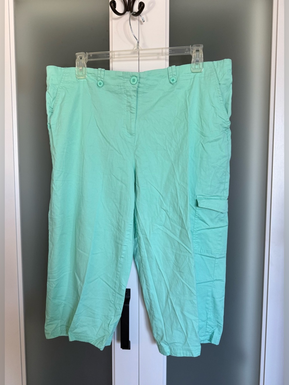 Kim Rogers Mint Green Cargo Capris